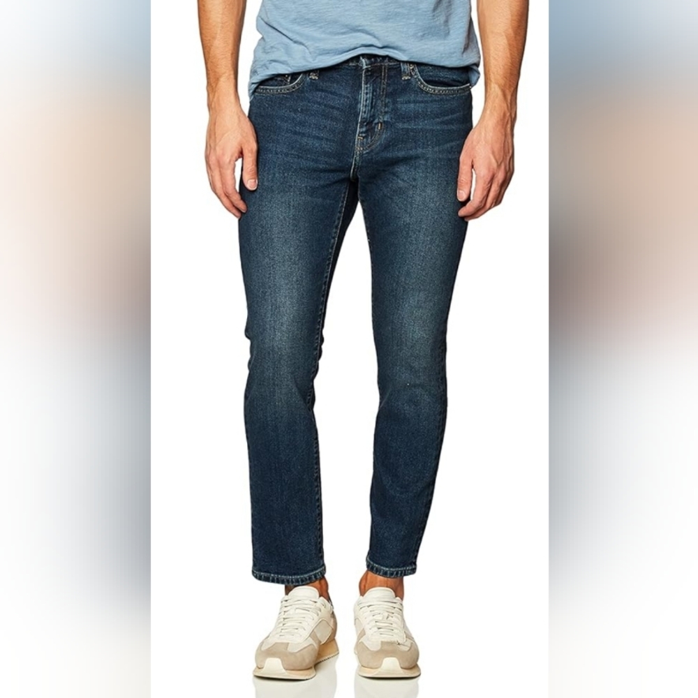 Amazon Essentials Men's Slim-Fit Stretch Jeans - Dark Wash, 28W x 30L